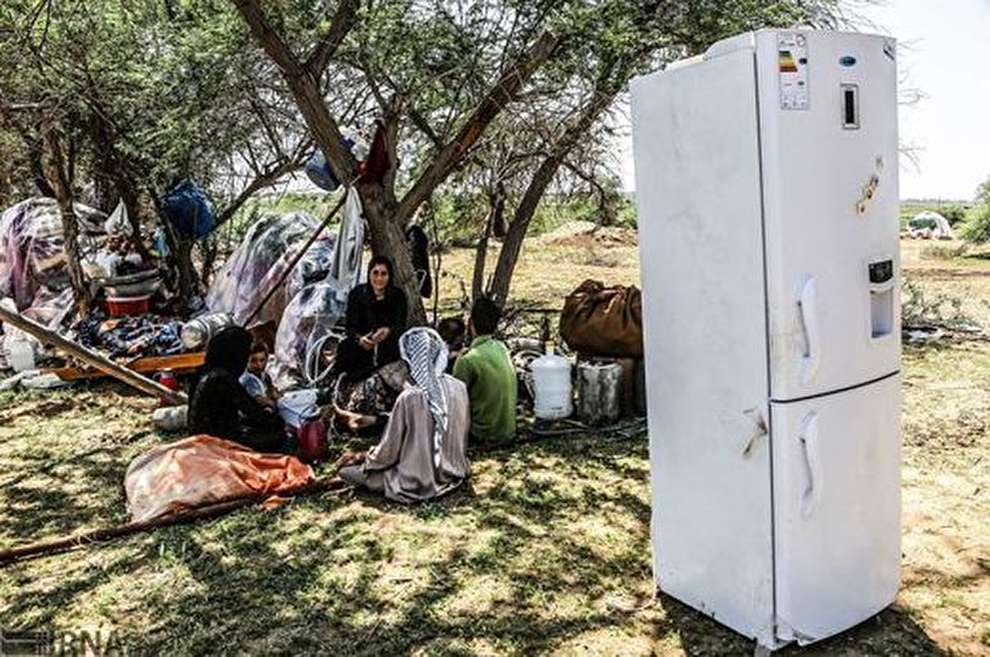 تصاویری تلخ از پناه‌بردن مردم سیل‌زده به صحراها